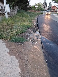Vodovod i kanalizacija Grocka, poplavljen prilaz ulici, izvođenje radova na sanaciji kanalizacionog sisteme, ЈП Водовод и Канализација Гроцка, инфраструктурни радови.