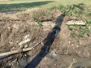 -Zaгађен вентил за воду ЈП Водовод и канализација Гроцка.